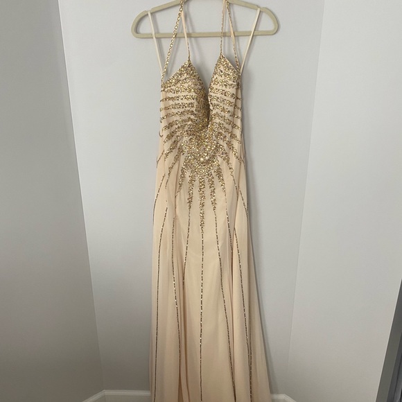 Cream beaded prom dress, size 6-8 - Picture 1 of 6